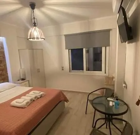 Olympia's House Apartment Okhthonia